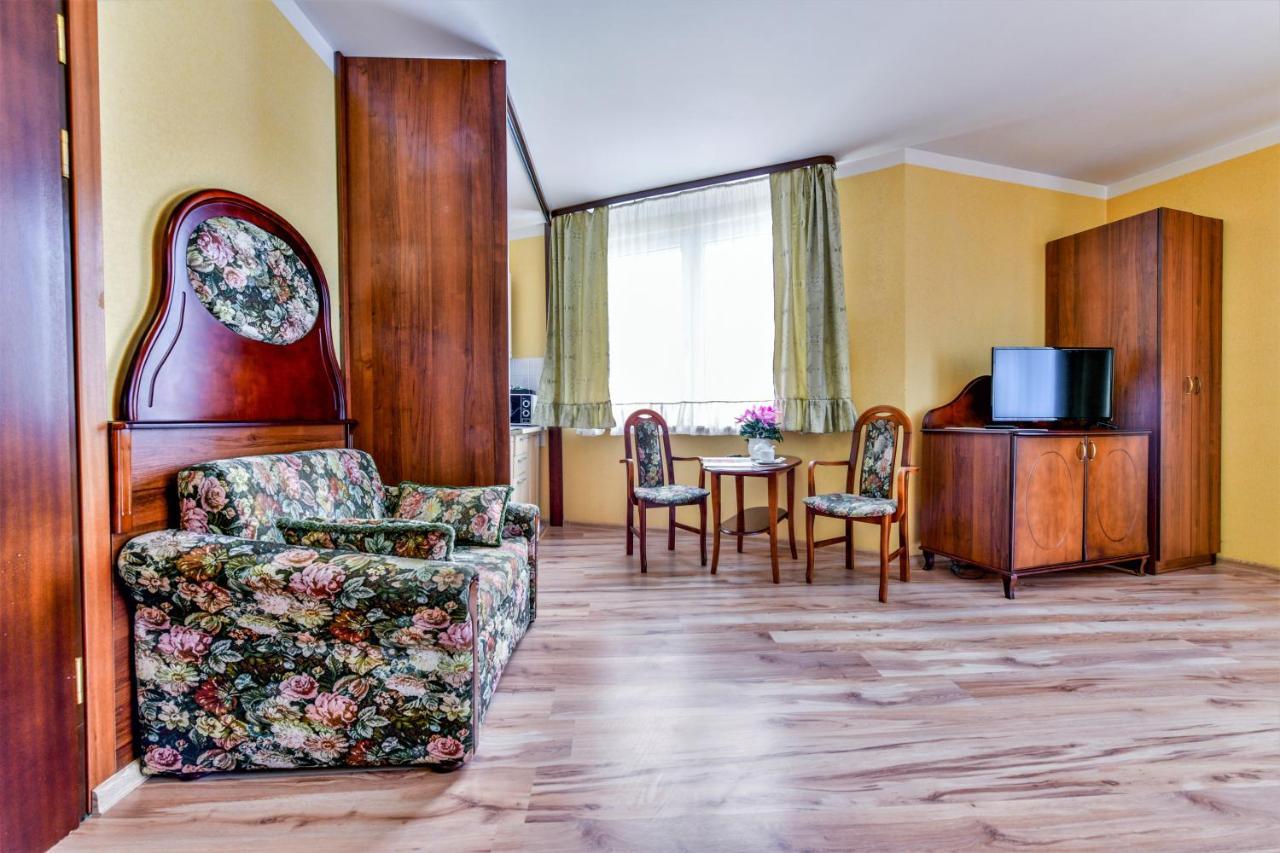 Apartamenty Sobieski Kołobrzeg Exteriör bild