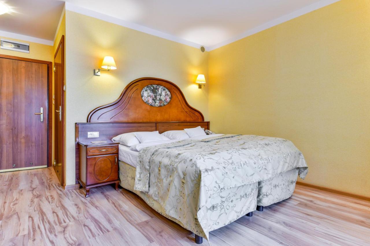 Apartamenty Sobieski Kołobrzeg Exteriör bild