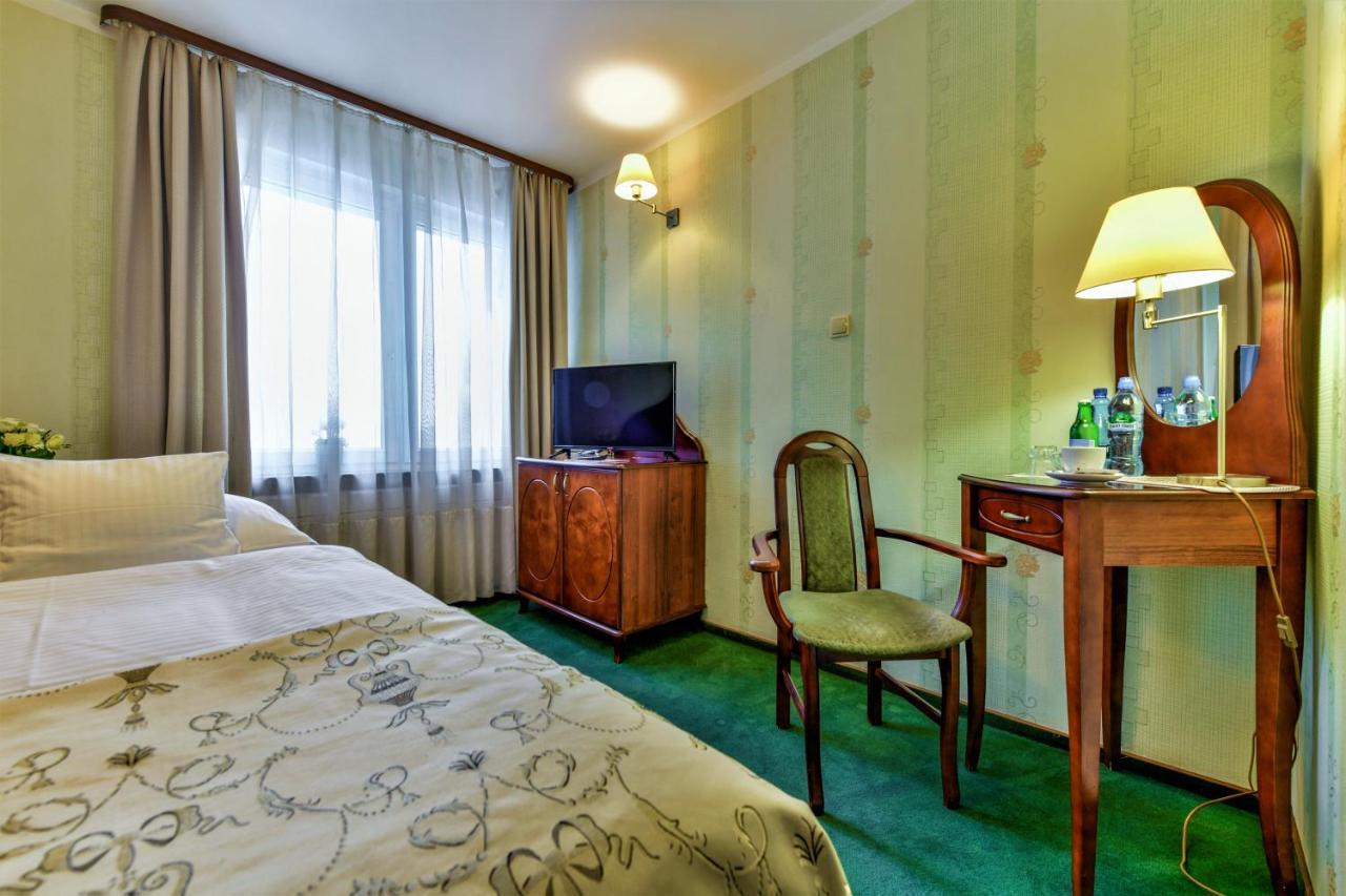 Apartamenty Sobieski Kołobrzeg Exteriör bild